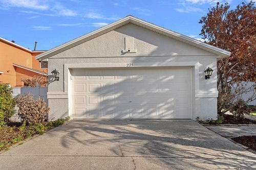 225 Rona Ln, DAVENPORT, FL, 33897-7456 | Card Image