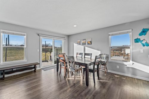 1728 Figg Dr, Adel, IA, 50003-2531 | Card Image