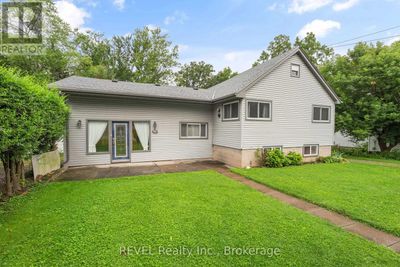 499 N Mill St, House other with 3 bedrooms, 1 bathrooms and 8 parking in Ridgeway ON | Image 1