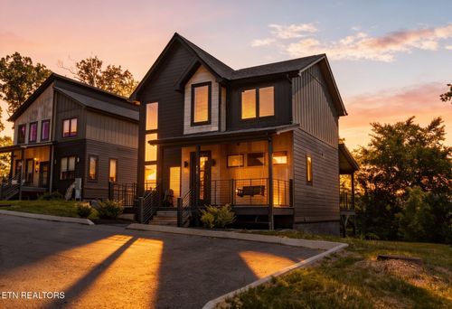 410 Compass Point Way, Sevierville, TN, 37876 | Card Image