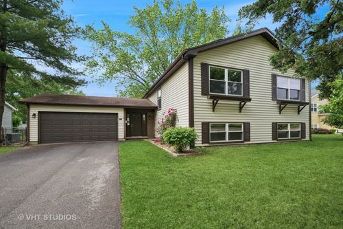 211 Sherwood Dr, Cary, IL, 60013-2270 | Card Image