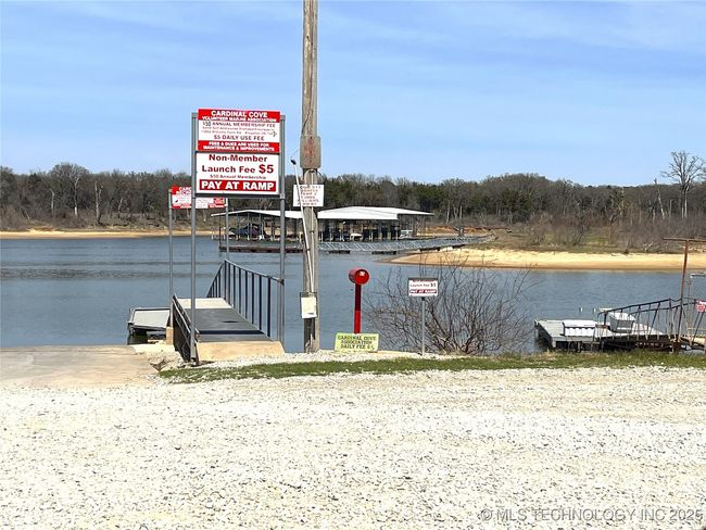 Boat dock in community | Image 32
