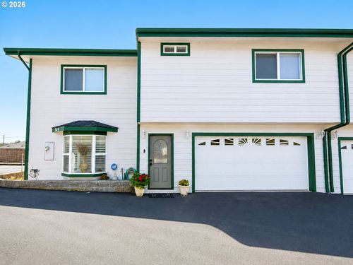 745 2nd St, Brookings, OR, 97415 | Card Image