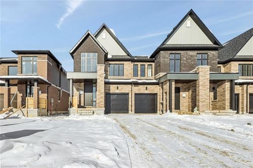 123 Manuel Street, Stratford, ON, N5A0M1 | Card Image