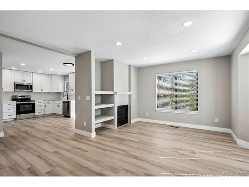 a-1379 S Idalia St, Aurora, CO, 80017-5061 | Card Image