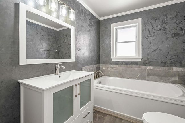 Guest Bath | Image 12
