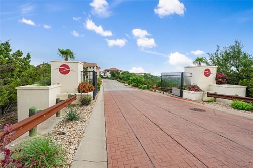 403 Rose Branch Way, Austin, TX, 78738-2138 | Card Image