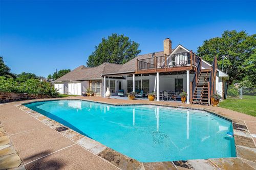 107 Sundance Ct, Hudson Oaks, TX, 76087-8282 | Card Image