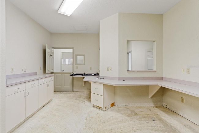 Front Desk Office | Image 12