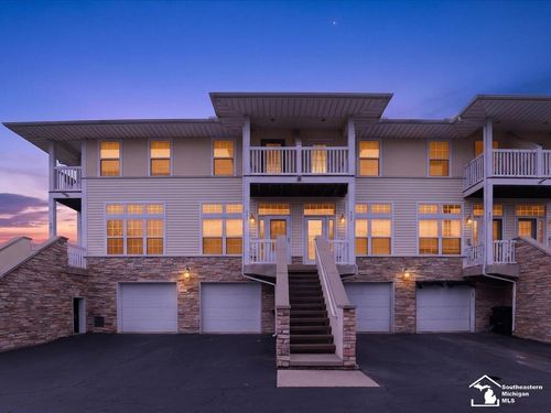 803 Catalina Cv, Luna Pier, MI, 48157-9407 | Card Image