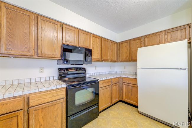 F - 228 Hemingway Ln, Condo with 2 bedrooms, 2 bathrooms and 2 parking in Weldon Spring MO | Image 17