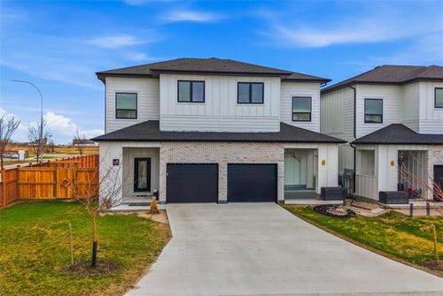 166 Romance Lane, Winnipeg, MB, R2C5S2 | Card Image