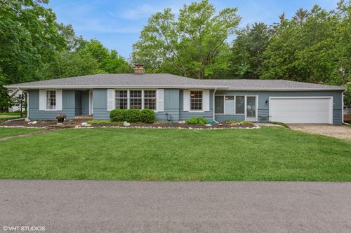 262 Cedar St, Sawyer, MI, 49125-8333 | Card Image