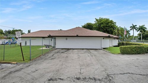 132 Sw 42nd St, Miami, FL, 33175 | Card Image