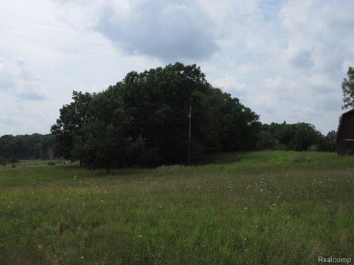 00 Hickory Ridge Rd, Fenton, MI, 48430 | Card Image
