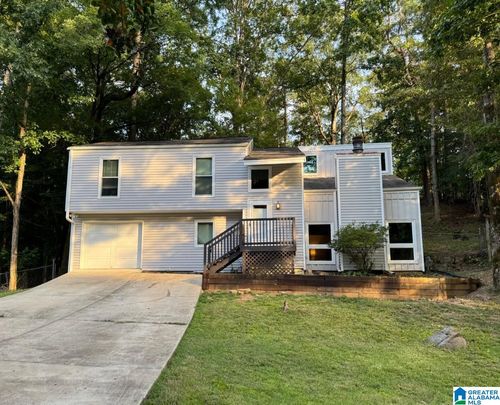 2431 Wine Ridge Dr, BIRMINGHAM, AL, 35244-2427 | Card Image