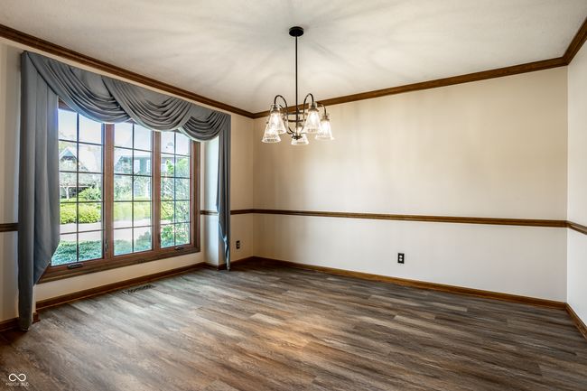 Formal dining | Image 20