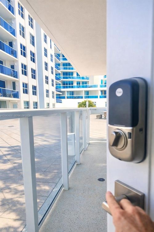 301s-2751 S Ocean Dr, Hollywood, FL, 33019-2716 | Card Image