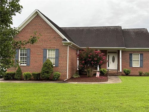 7091 Blue Springs St, Gibsonville, NC, 27249-8779 | Card Image