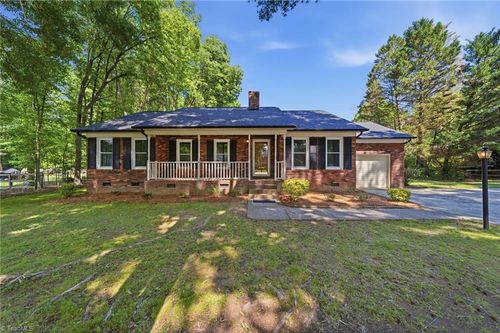 617 Autumn Dr, Harrisburg, NC, 28075-9496 | Card Image
