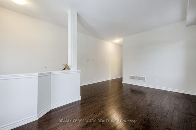 2 Hough Lane, House attached with 3 bedrooms, 3 bathrooms and 1 parking in Ajax ON | Image 6