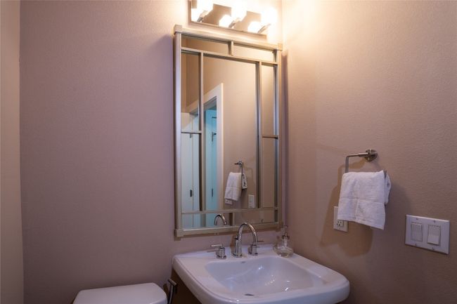 Powder room | Image 12