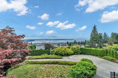 2171 Westhill Wynd, House other with 6 bedrooms, 3 bathrooms and null parking in West Vancouver BC | Image 1