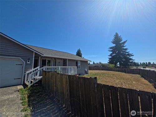 8702 Sweet Clover Dr Se, Yelm, WA, 98597-8018 | Card Image