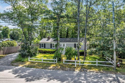 11 Hazelwood Rd, South Dennis, MA, 02660-2601 | Card Image