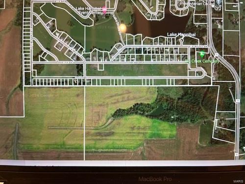 11049 Mark Twain Dr, Hannibal, MO, 63401-7382 | Card Image