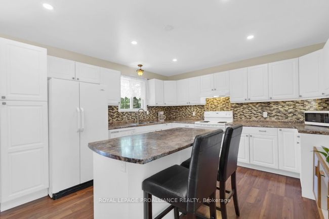 1115 Wintergreen Rd, House other with 4 bedrooms, 2 bathrooms and 4 parking in North Frontenac ON | Image 8