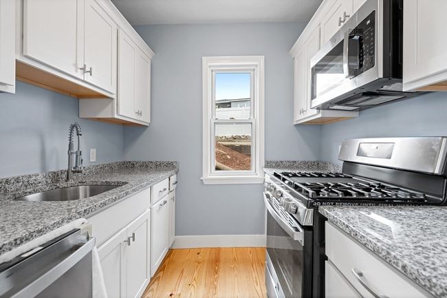5 Acorn St, House other with 3 bedrooms, 2 bathrooms and 3 parking in Lynn MA | Image 4