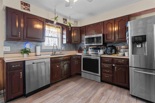 45 Cotter Rd, Highland, NY, 12528-2286 | Card Image