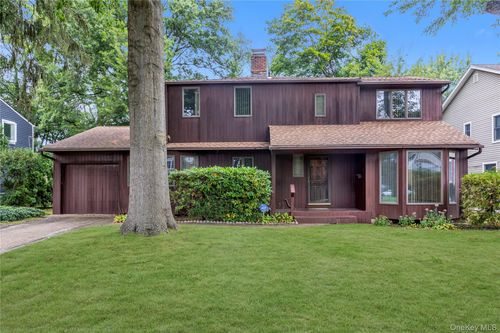 87 Hillturn Ln, Roslyn Heights, NY, 11577-2306 | Card Image