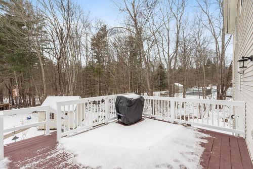 254 South Rd, Kensington, NH, 03833-6704 | Card Image