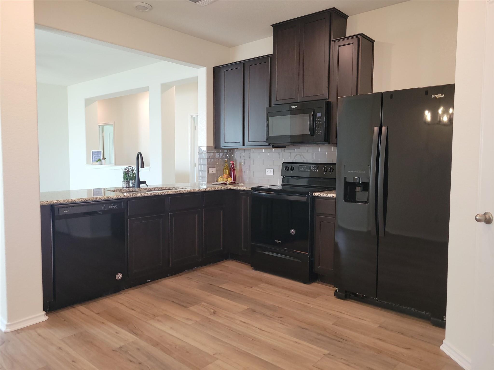 Residential in Manor 4