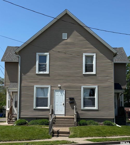 118 N Pine St, Davenport, IA, 52802-1754 | Card Image