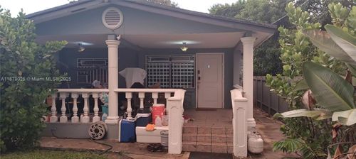 341 Nw 39th St, Miami, FL, 33127-2930 | Card Image