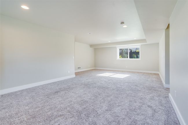 Downstairs Living Room | Image 39
