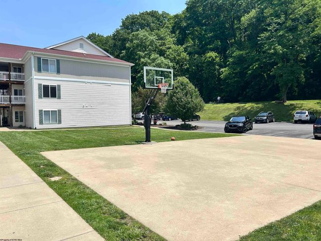 7205 University Commons Dr, Condo with 4 bedrooms, 4 bathrooms and 3 parking in Morgantown WV | Image 33