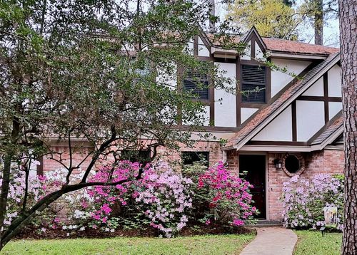 2 Chatterbird Ln, The Woodlands, TX, 77380-1512 | Card Image