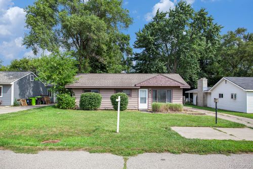 2631 E Walton Blvd, Auburn Hills, MI, 48326-1961 | Card Image