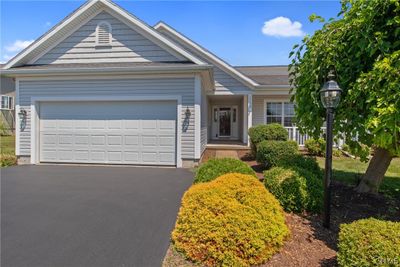 3772 Pegasus Circle, House other with 2 bedrooms, 2 bathrooms and null parking in Camillus NY | Image 2