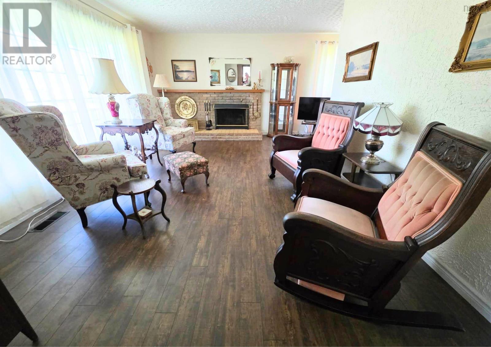 Residential in Westmount 2