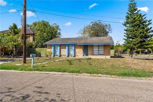 4 Calle Princesa, Brownsville, TX, 78520-4804 | Card Image