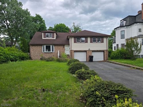 1126 Grant Ave, Plainfield, NJ, 07060-2706 | Card Image