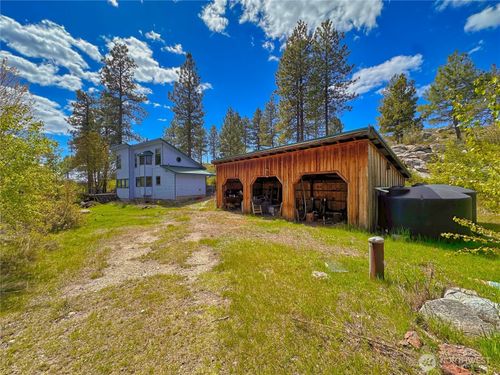 197 Cameron Lake Loop Rd, Okanogan, WA, 98840-9773 | Card Image