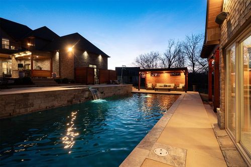 3301 Hidden Leaf Dr, Edmond, OK, 73012-5301 | Card Image