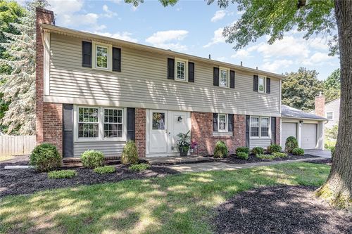 578 Bending Bough Dr, Webster, NY, 14580-8966 | Card Image