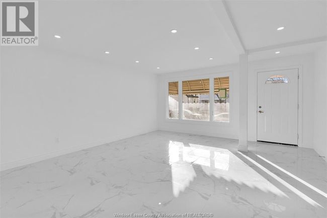 1510 Langlois Ave, House other with 4 bedrooms, 2 bathrooms and null parking in Windsor ON | Image 4